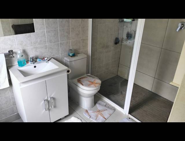 4 BEDROOM HOUSE FOR SALE IN PRESTBURY